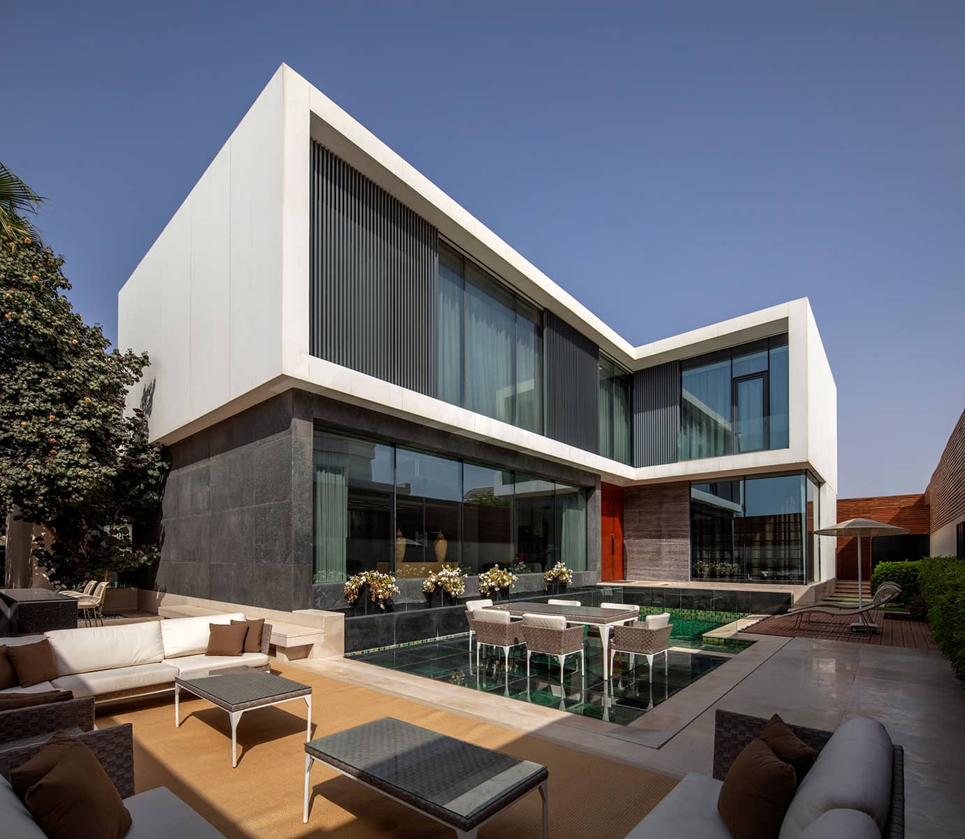 Architecture Photography Dubai : Private Villa: Rawan Muwahid