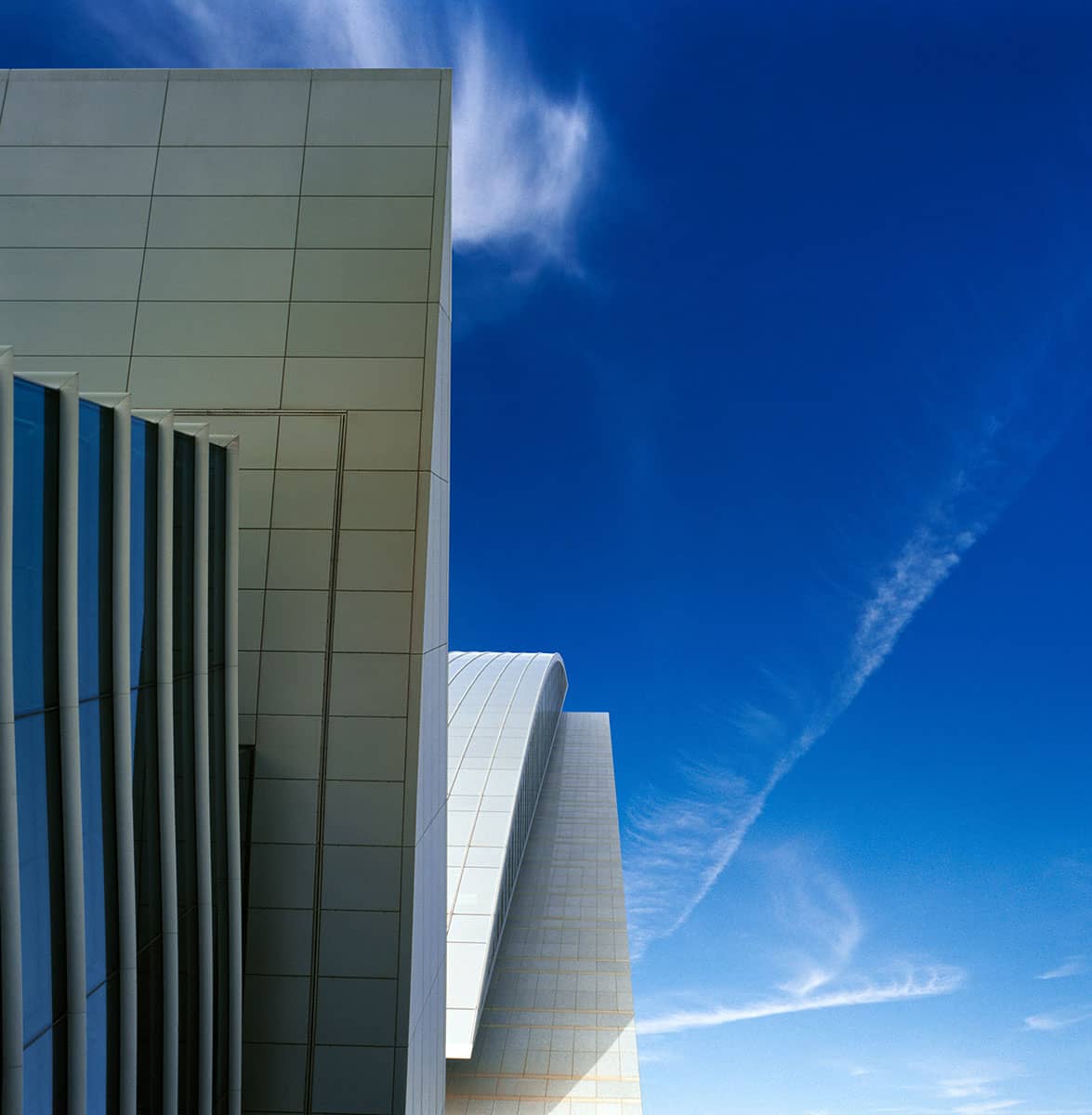 Architecture Photography Dubai: Abstract skyward perspective of façade of Emirates NBD Bank, Dubai.