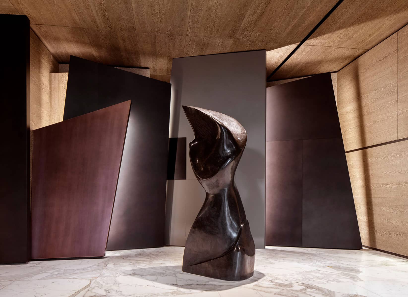 Architecture Photography Dubai: Abstract sculpture, in lobby of contemporary apartment building, Dubai.